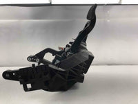 2018 CHEVROLET IMPALA Brake Stop Emergency Pedal w/ Trim Bezel 812849008 OEM Q