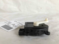 2018 MAZDA 3  HVAC Heater Blend Flap Door Actuator Motor OEM