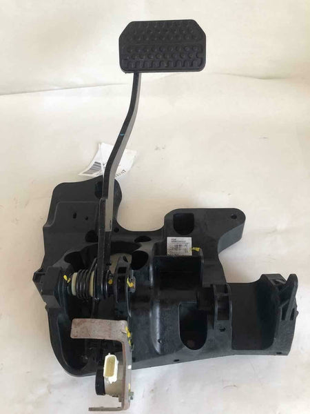 2013 CHEVROLET SPARK Floor Brake Stop Slow Foot Pedal w/ Sensor & Bracket OEM