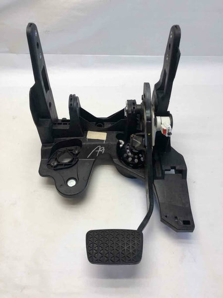 2014 CHEVROLET CRUZE Emergency Floor Brake Stop Foot Pedal w/ Bracket Interior