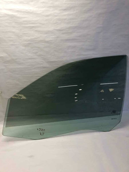 2004 - 2008 CHEVROLET MALIBU Front Door Glass Window w/ Privacy Tint Driver Left