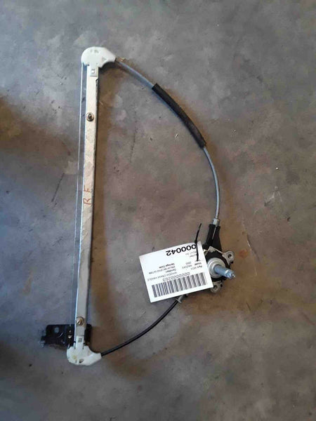 2005 MAZDA 3 Front Power Door Window Regulator Passenger Right RH