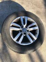 2010 VW TIGUAN Wheel Rim and Tire 16x6-1/2 alloy 5 Double Spoke 215/65R16 G