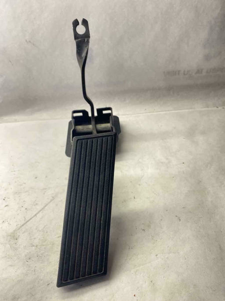 2000 CHRYSLER SEBRING Front Accelerator Throttle Gas Pedal 2.5L A/T G