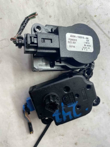 2014 FORD FOCUS 2 Pieces HVAC A/C Heater Air Flap Actuator Control AV6N19E616AA