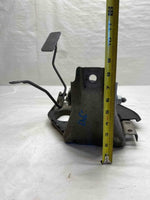 2002 CHEVY TAHOE Front Gas and Brake Pedal Assembly G