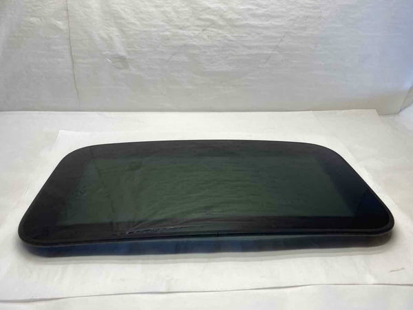 2011 - 2019 FORD FIESTA Sun Roof Moon Roof Glass Window (AE83-54500A18-AA) G