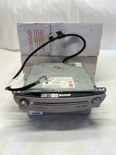 2009 - 2013 HYUNDAI GENESIS Front Radio Keyboard 6 Disc DVD Changer Sedan G