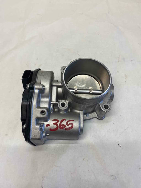 2010 - 2012 FORD FUSION Fuel Injection Throttle Body Valve Assembly 2.5L Sedan G