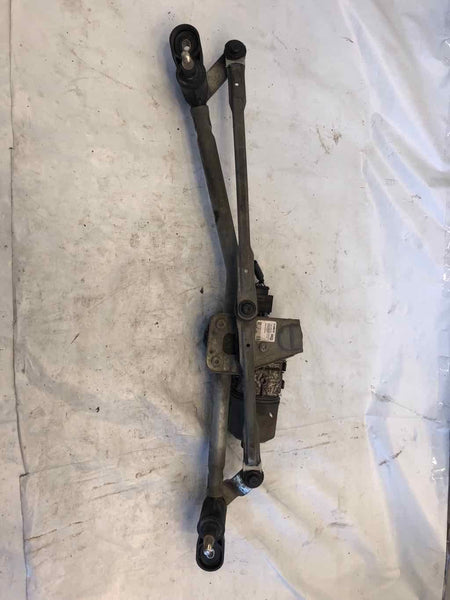 2004-2009 MAZDA 3 Mazda3 Front Windshield Wiper Transmission Linkage w/ Motor M