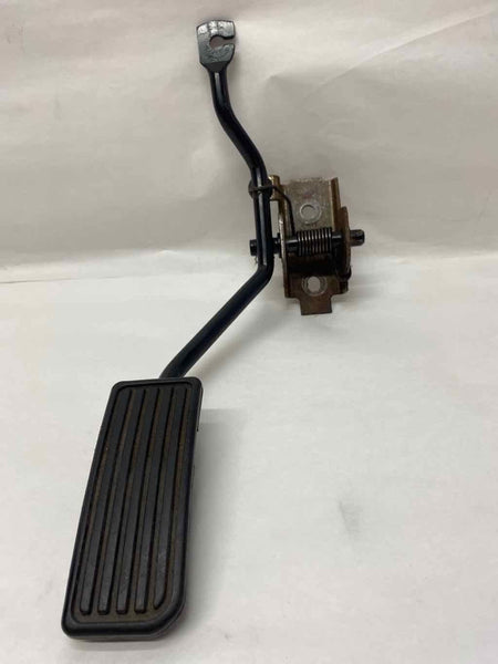 2002 HONDA CIVIC Automatic Transmission Accelerator Throttle Gas Pedal 1.7L G