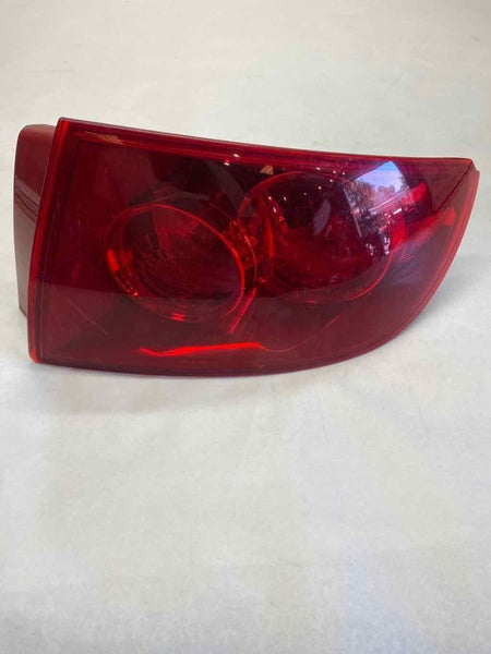 2004 - 2006 MAZDA 3 Tail Light Assembly Quarter Panel Mounted Right Side RH G