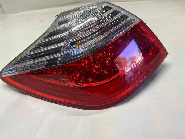 2009 - 2014 HYUNDAI GENESIS Tail Light Assy Quarter Panel Mounted Left Side G