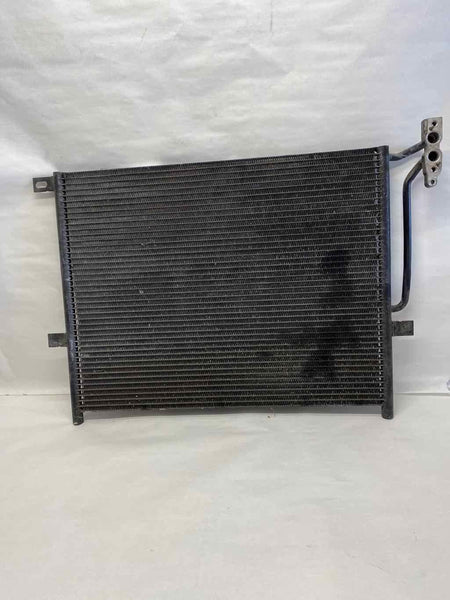 1999 - 2006 BMW 323 SERIES Convertible Engine Cooling Coolant Radiator 2.5L T