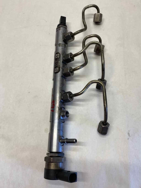 2014 BMW 328 SERIES Fuel Injection Rail 2.0L Diesel A/T 4 Cylinder Sedan G