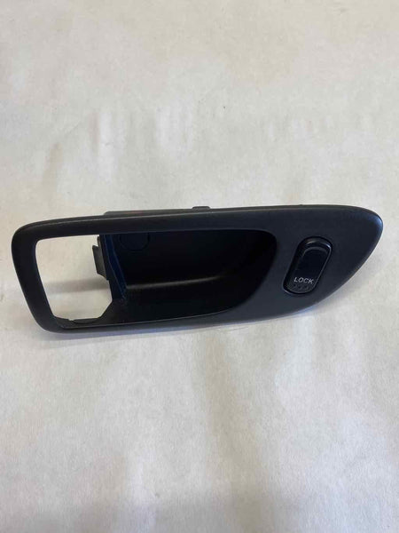 2010 MAZDA 5 2010 Hatchback Front Inside Door Handle w/ Lock Left Driver Side G