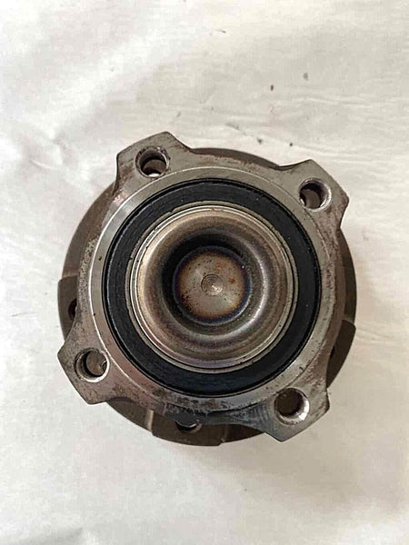 2004 - 2005 BMW 645CI Coupe Front Wheel Hub Bearing 4.4L Right Passenger Side G