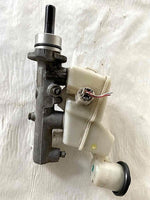 2003-2008 TOYOTA COROLLA Sedan Brake Master Cylinder w/ Fluid Bottle Tank 1.8L G