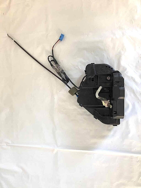 2006 - 2008 MERCEDES CLS550 Sedan Rear Door Lock Latch Right Passenger Side G