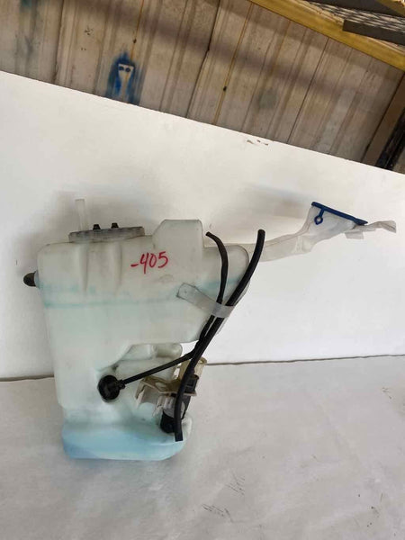 2007 - 2011 MERCEDES CLS550 Sedan Front Windshield Washer Bottle Reservoir T