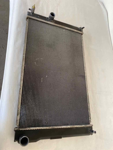 2010 - 2015 TOYOTA PRIUS Hatchback Engine Cooling Coolant Radiator Assembly G