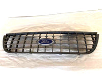 2002 - 2005 FORD EXPLORER Wagon Front Upper Grille Grill with Emblem G