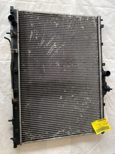 2004 - 2006 MITSUBISHI ENDEAVOR 3.6l Front Engine Radiator OEM